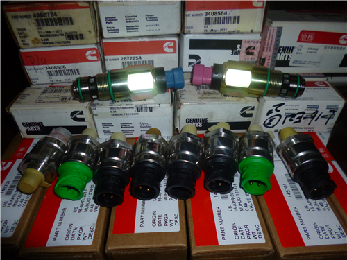 康明斯QXS QSK15發(fā)動(dòng)機(jī)故障診斷測(cè)試報(bào)警器電路維修技術(shù)資料